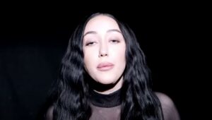 Feud Rumors Swirled After Noah Cyrus And Brother Skipped Their Mom’s Wedding To Dominic Purcell, But Not So Fast