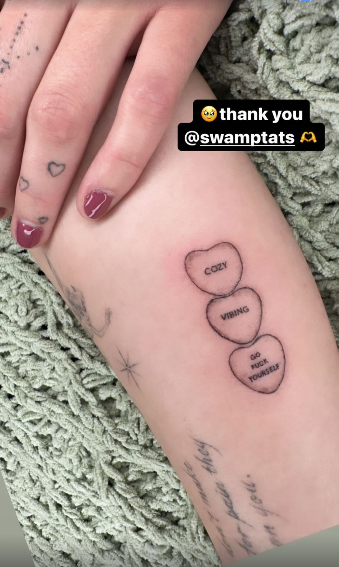 Ariel Winter Shows Off New F-Bomb Tattoo That Her Modern Family Parents Might Not Approve Of, But I'm Loving It