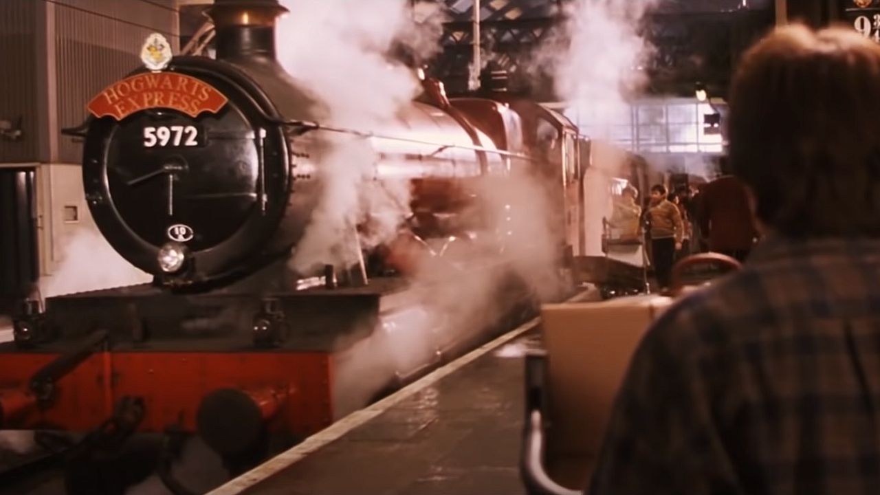 Harry Potter Fans Celebrated Back To Hogwarts Day At King’s Cross, And The Video Is So Much Fun