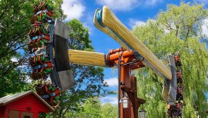 Amusement Park Ride Malfunction Leaves Guests Upside Down For Nearly Half An Hour