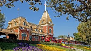 While Disney World Is Ending Reservations, Disneyland Is Doubling Down, (And I Hate It)