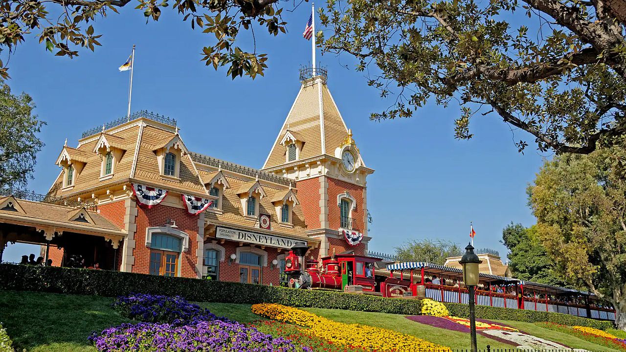 While Disney World Is Ending Reservations, Disneyland Is Doubling Down, (And I Hate It)