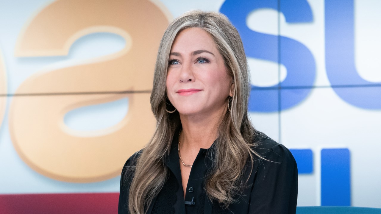 Jennifer Aniston's Look On The Morning Show Is Giving Friends Vibes, And I Need More Rachel Fashion Moments ASAP