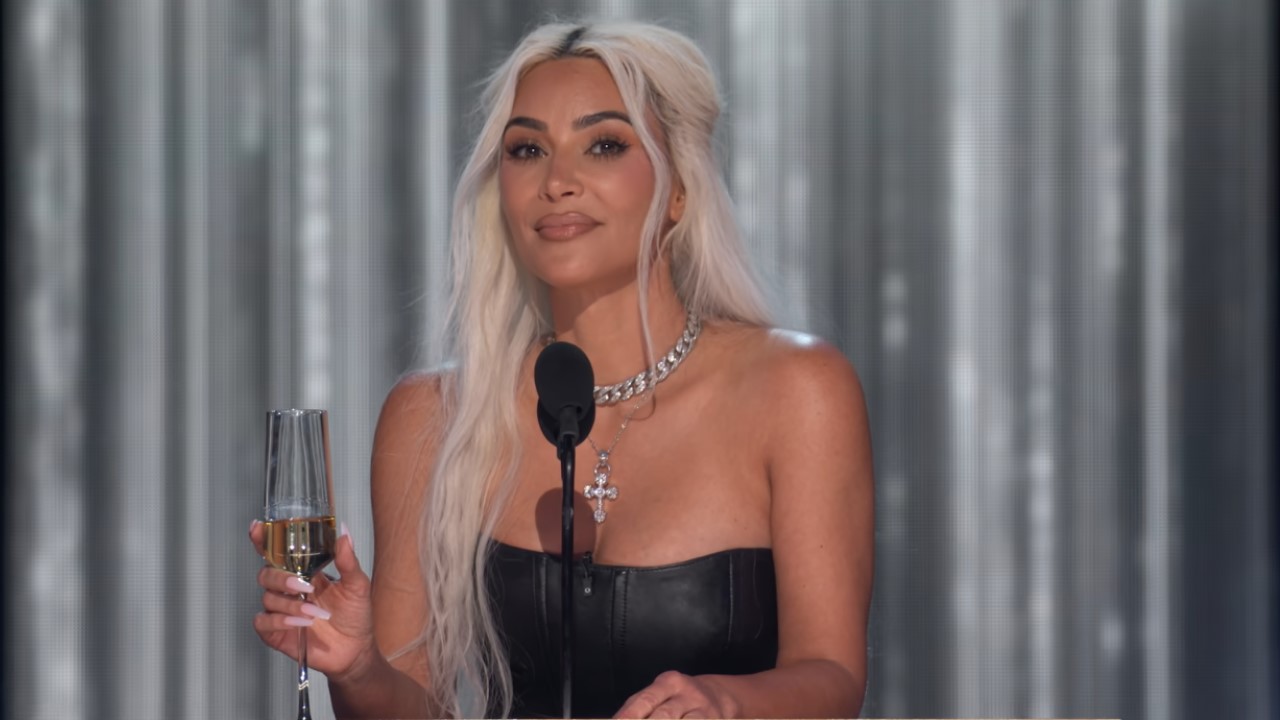 ‘It Wasn’t Swiftie Meditated’: Kim Kardashian Was Booed Heavily At Tom Brady’s Roast, And Now We Know Why It Happened