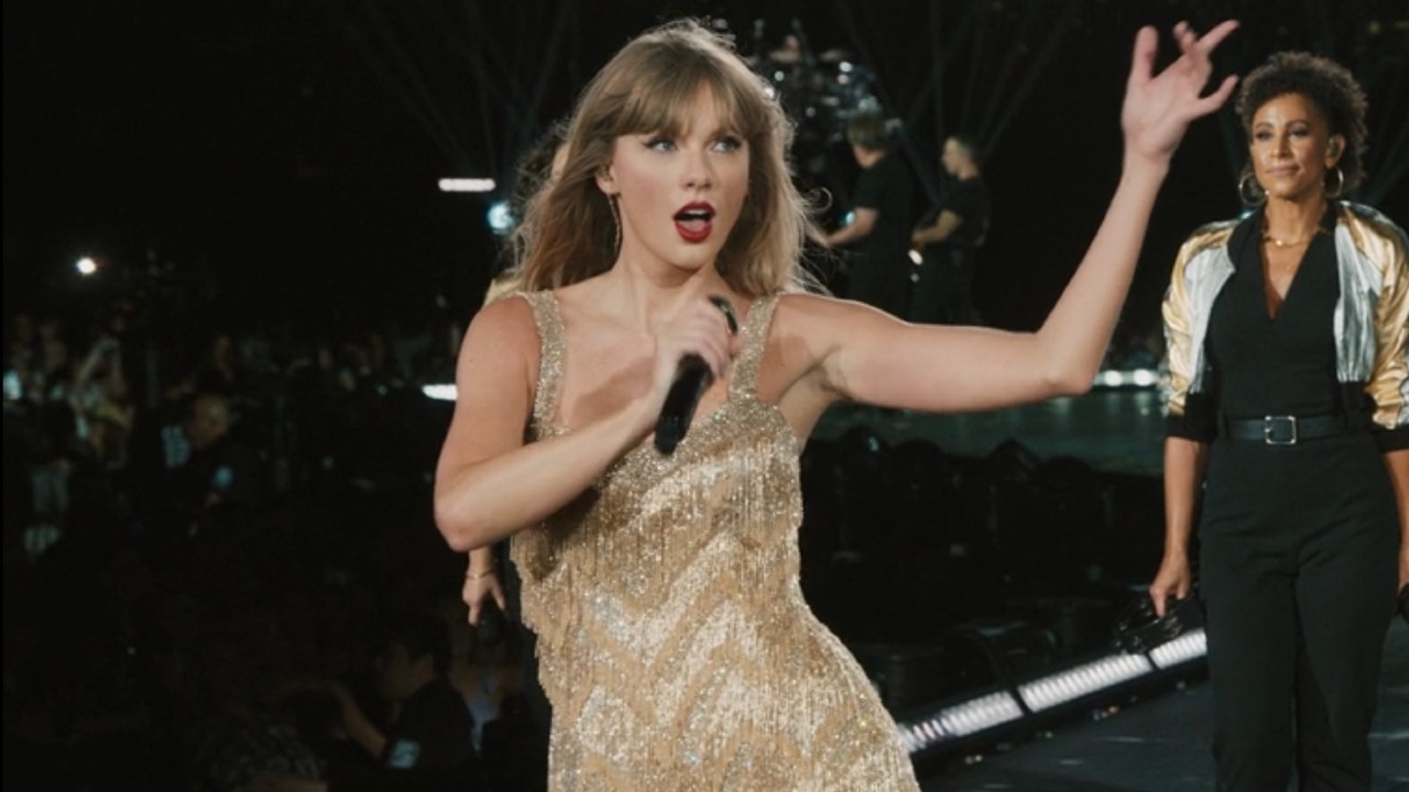 See A Swiftie Propose To His Partner At The Eras Tour A Year After Going Viral On TikTok For Not Proposing During 'Love Story’