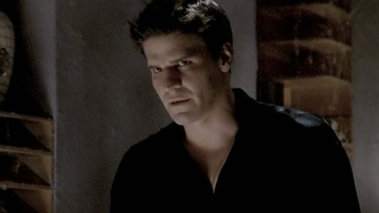 David Boreanaz's Steamy Buffy Throwback Pic Sparked All Kinds Of Hot And Bothered Fan Comments (Particularly A Family Guy Star)