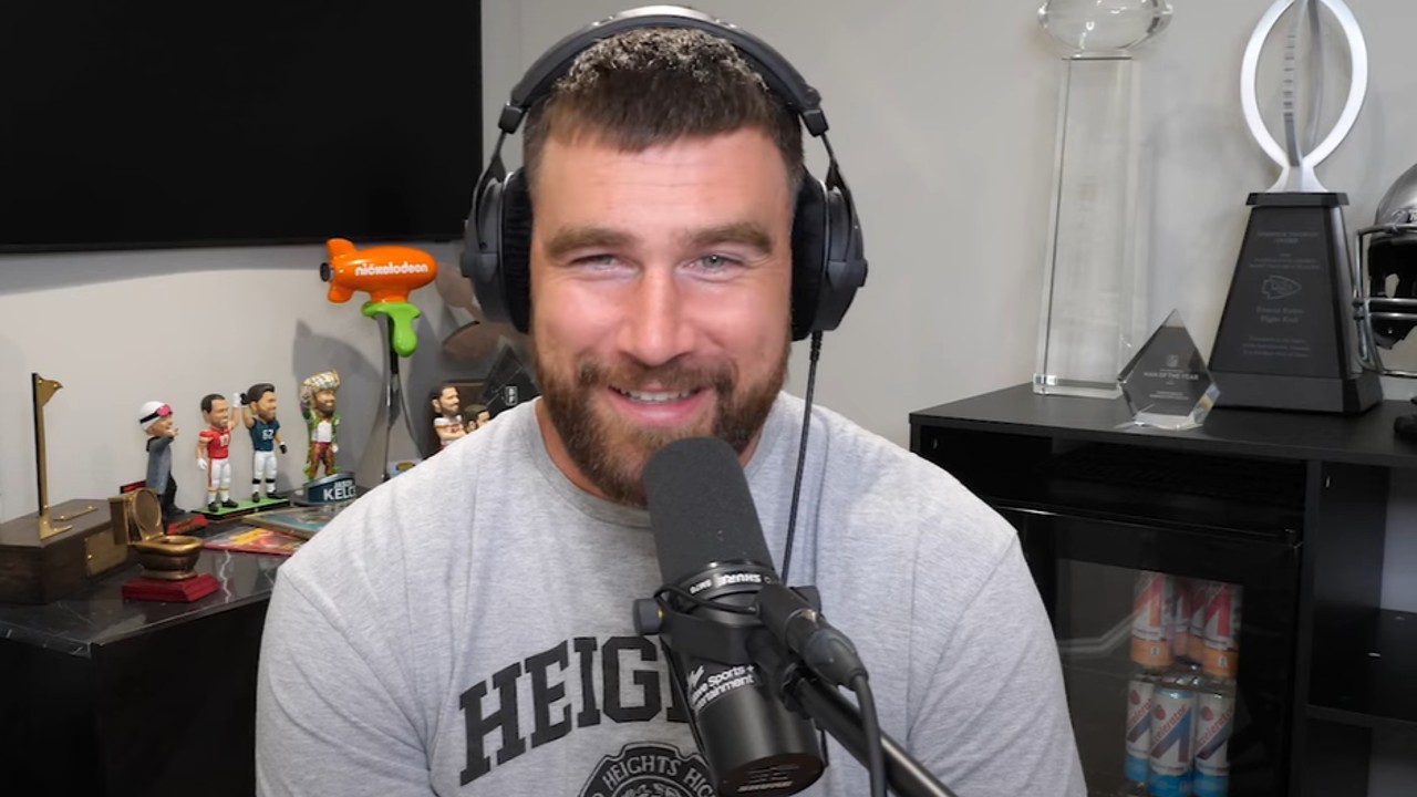 Grindr Had A Funny Response After Travis Kelce Declared 'Put The Load On Me'