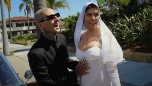 Kourtney Kardashian Finally Opened Up About Not Moving In With Travis Barker For A Long Time After They Got Married, But I Still Think It’s Wild