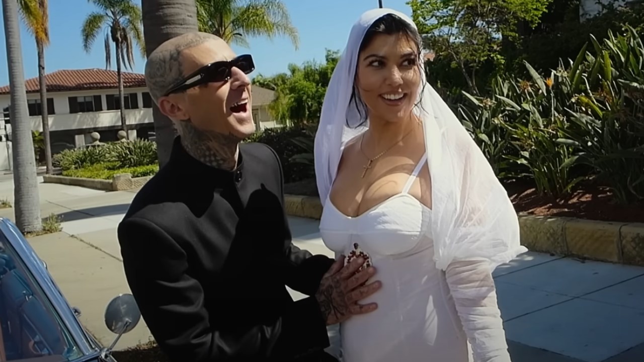 Kourtney Kardashian Finally Opened Up About Not Moving In With Travis Barker For A Long Time After They Got Married, But I Still Think It’s Wild