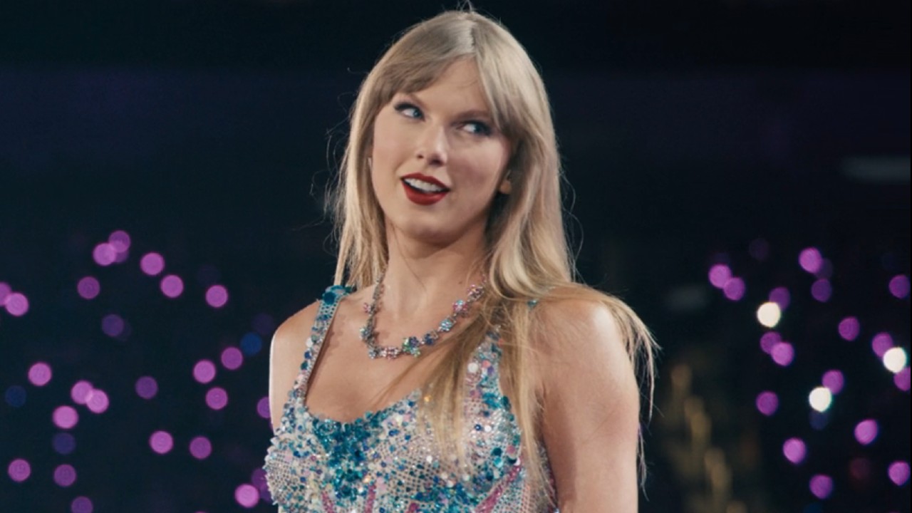 See The Wind Almost Blow One Of Taylor Swift's Eras Tour Dancers Over. How He Recovered