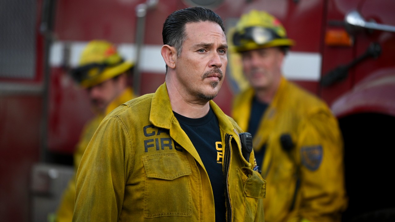 Fire Country's Showrunner Revealed Where Manny's Story Will Go In Season 3, And It Adds So Much Fuel To My Theory About Him And Three Rock