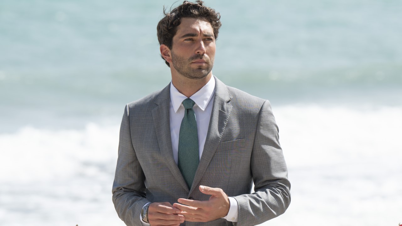 'I'm Doing Just Fine.' Former Bachelor Had To Come Out And Say He Wasn't Broke After Seeming Homeless, Revealing Credit Score