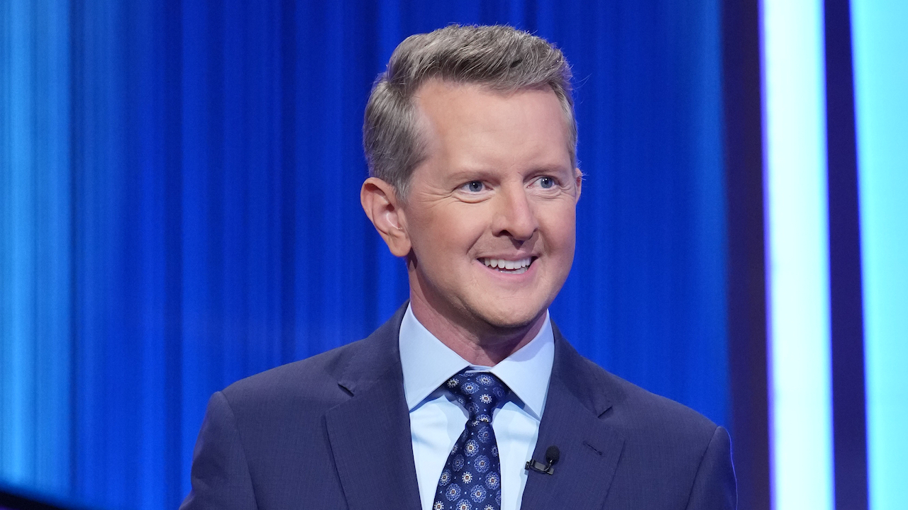 Ken Jennings Slammed One Of Twilight's Love Stories For Being 'Gross' On Jeopardy, And He's Not Wrong