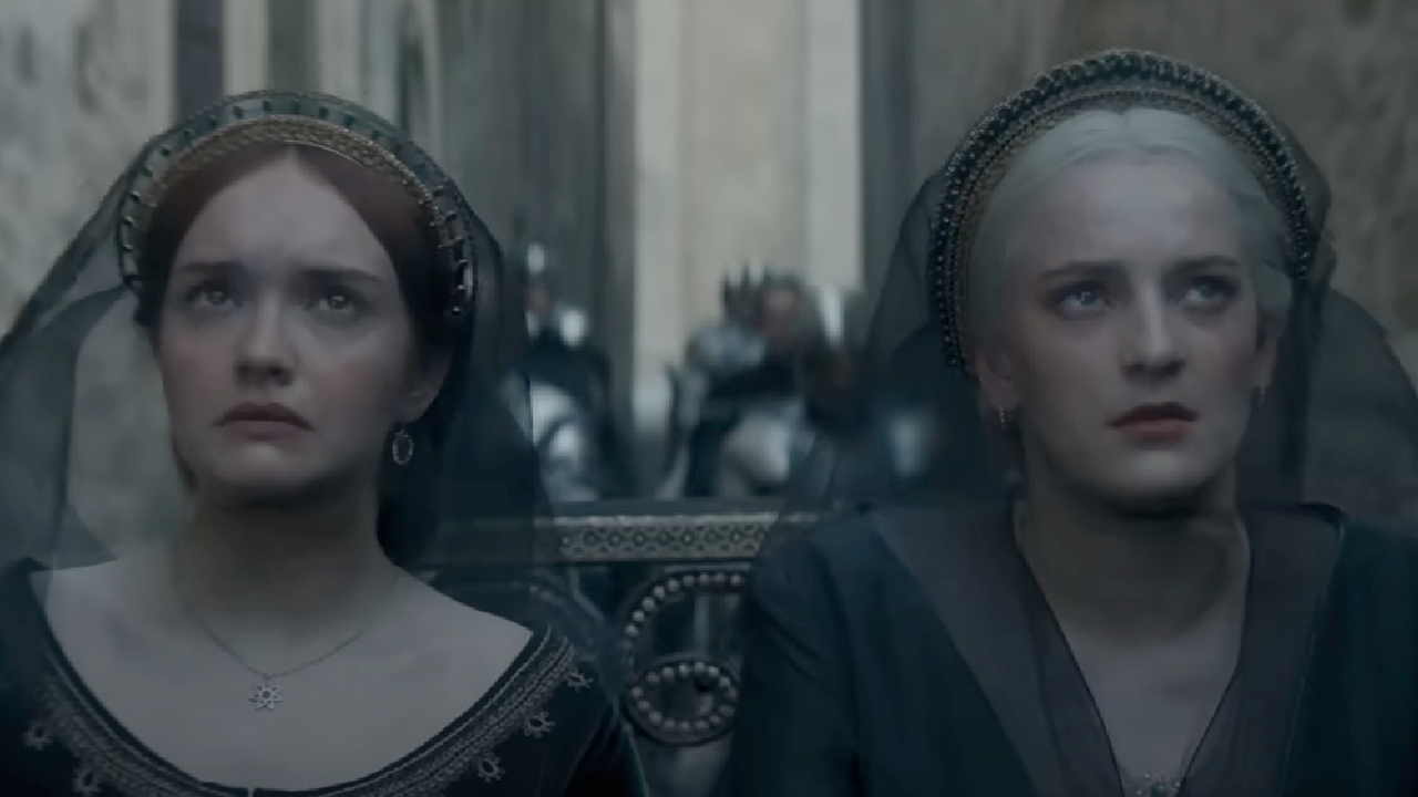 Olivia Cooke And Phia Saban Talk About Singing ‘Karaoke’ To Get Through That ‘Hellish’ Carriage Scene In Season 2 Of House Of The Dragon
