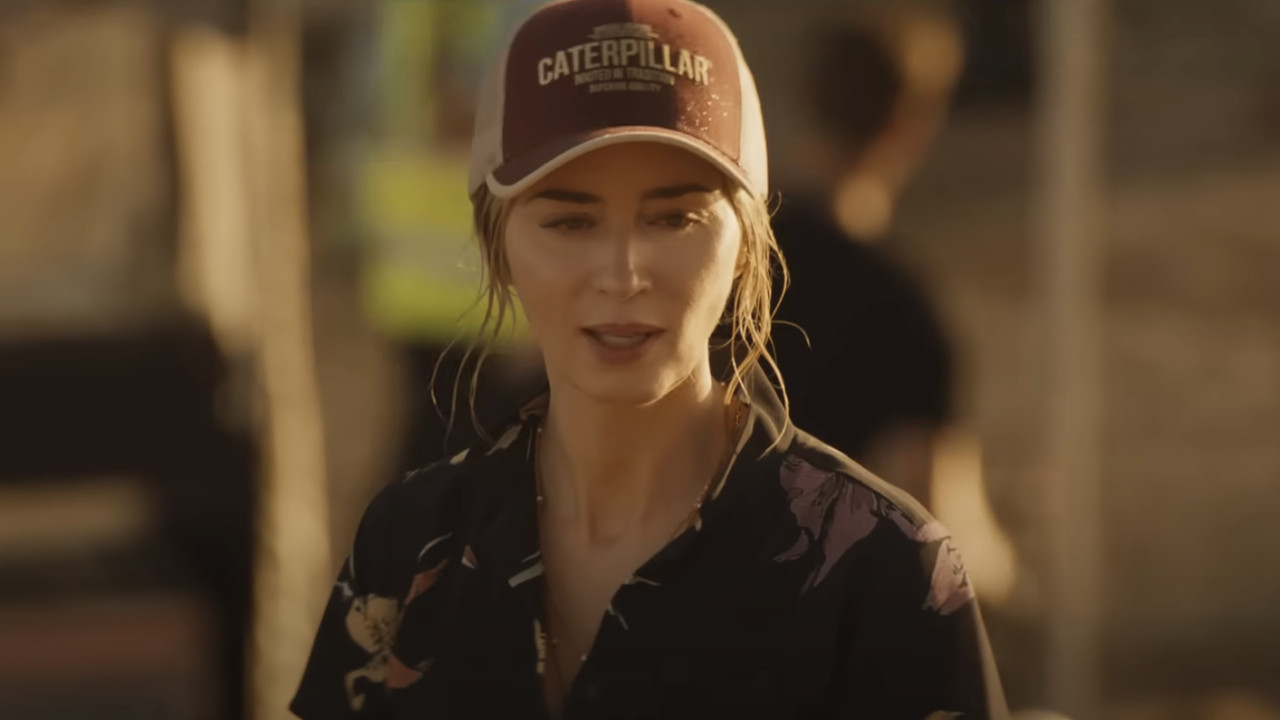 That Time Emily Blunt Hilariously Admitted Her Mom Comments All The Time About Her Losing Her British Accent