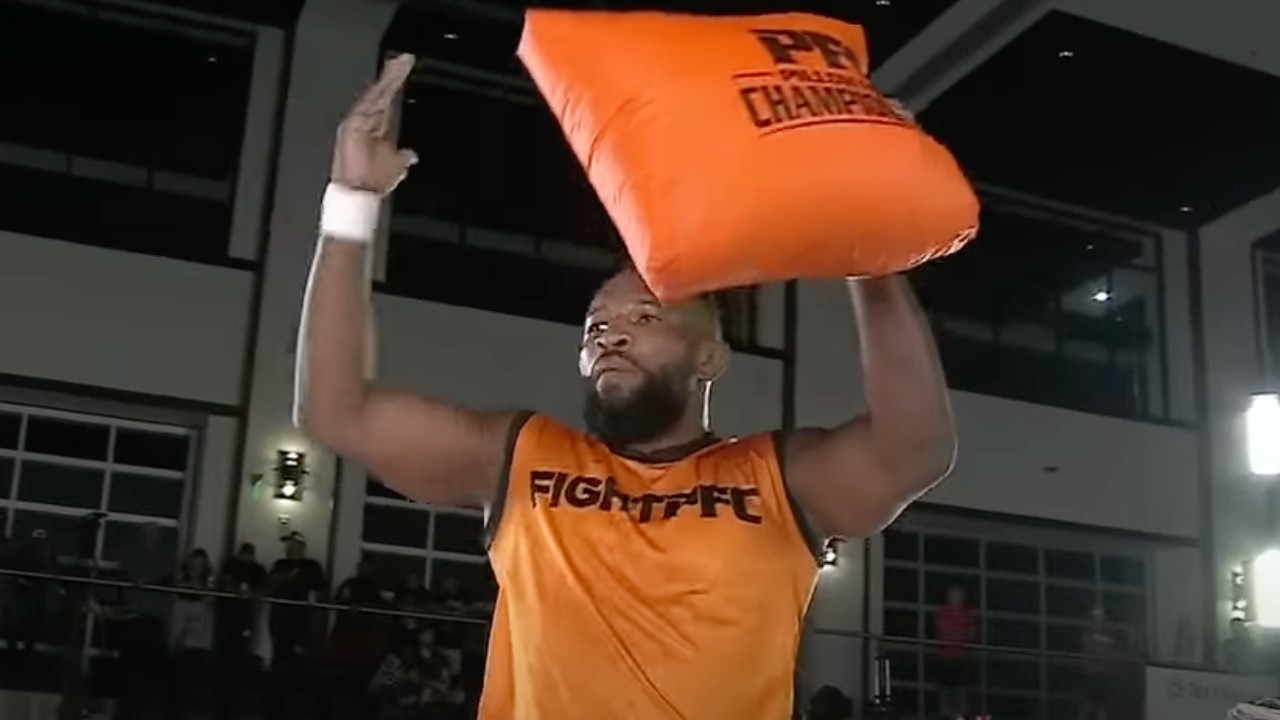 Watch Out UFC And WWE, Professional Pillow Fighters Are Coming To Take Over TV (No, Really)